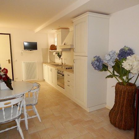 S84 - Sirolo, Deliziosa Taverna Bilocale Apartment ภายนอก รูปภาพ