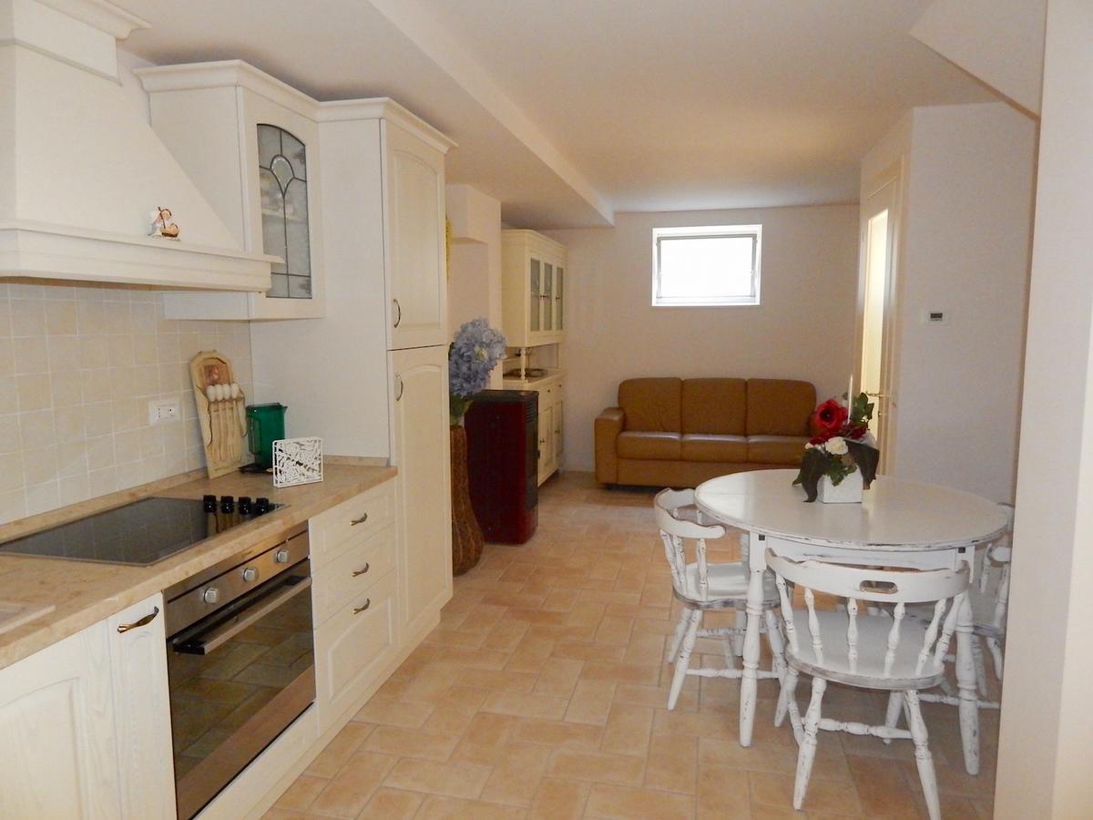S84 - Sirolo, Deliziosa Taverna Bilocale Apartment ภายนอก รูปภาพ